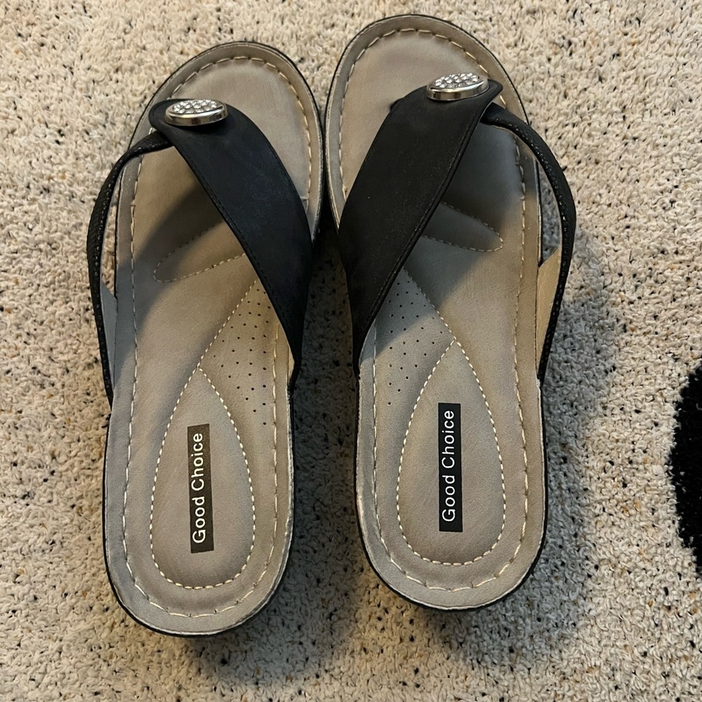 Good Choice Black and Grey Women's Sandals